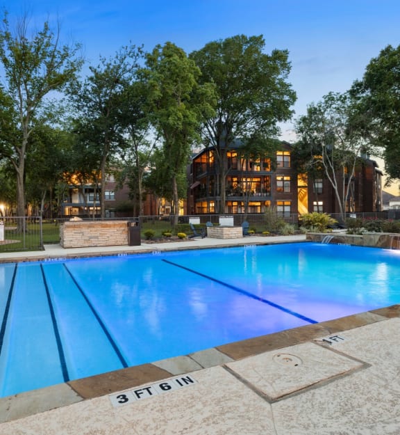 Everwood Apartments in Webster, TX